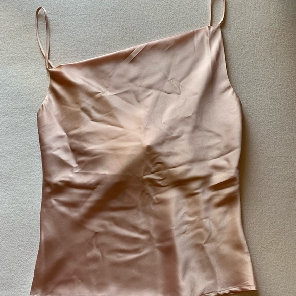 Sexy silky Champagne top - Picture 3 of 4